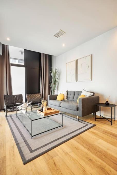 Апартаменты Gran Via Style Мадрид Экстерьер фото